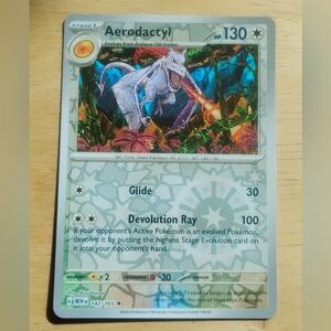 Mint Reverse Holo 151 Aerodactyl 142/165 Pokemon Card